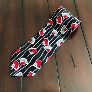100% silk surrey tie